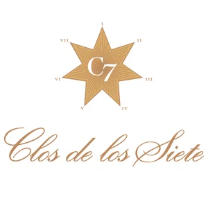 Clos de los Siete logo